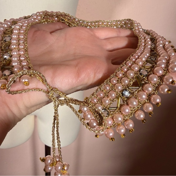 Antique Jewelry - Vintage 1940’s Art deco Pink glass pearl Gold crochet Peter Pan collar with ties